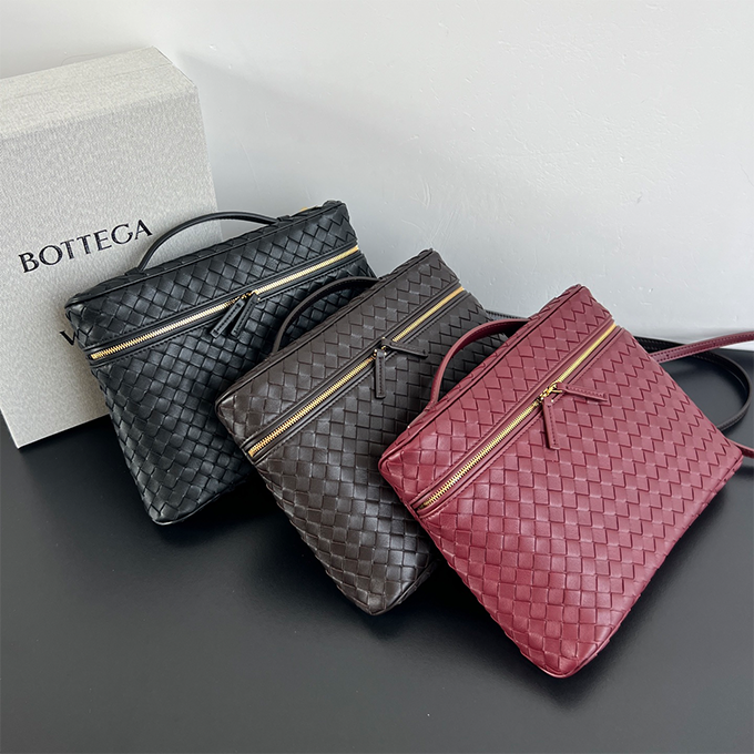 bottega veneta soft vanity rectangular woven leather crossbody case #843819